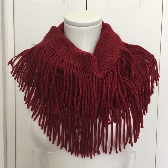 5 ⭐️ Super soft, fringed infinity scarf burgundy - Picture 4 of 6